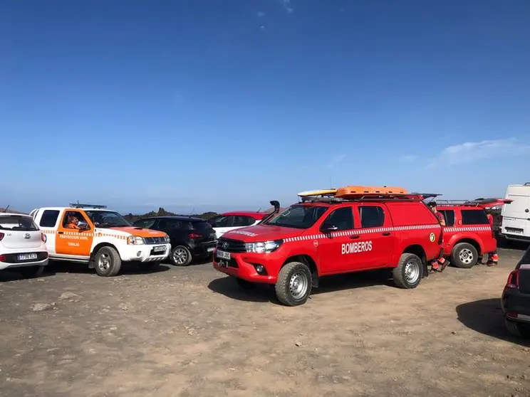 Los bomberos auxilian a una turista herida en Montaña Caldera Blanca.