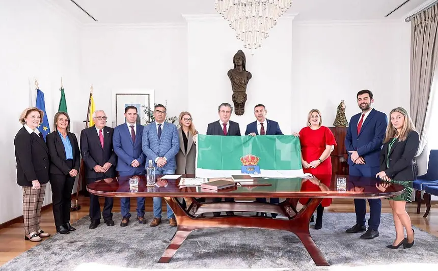Firma hermanamiento de Nazaret.