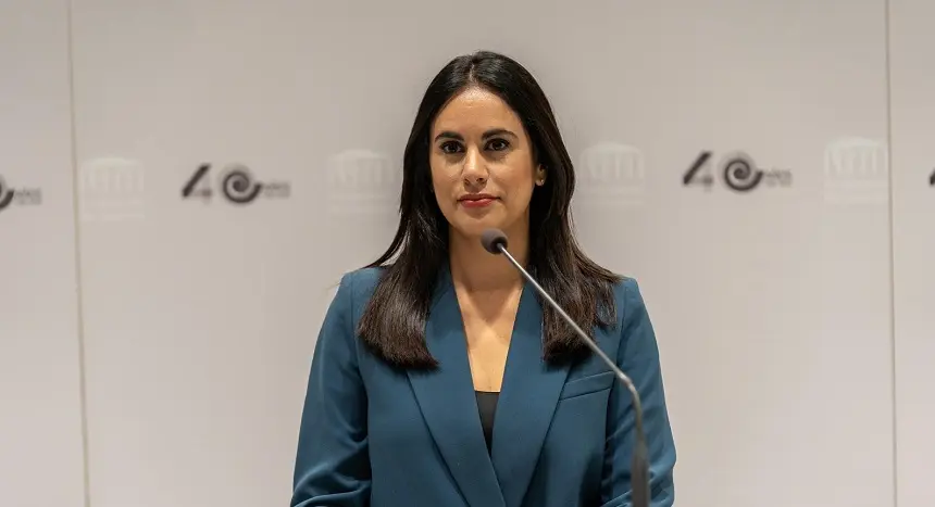 Vidina Espino en el Parlamento autonómico.