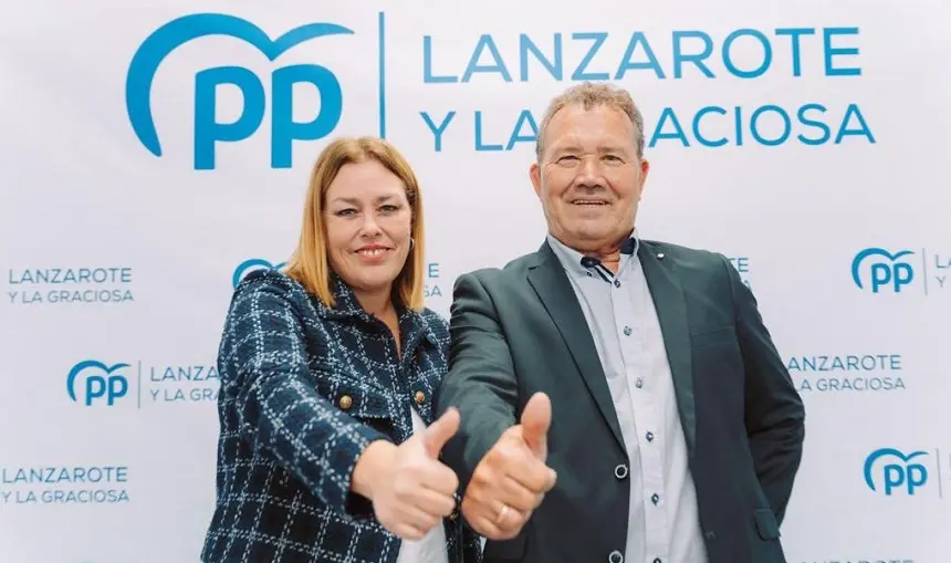 Astrid Pérez con Ramón Ortiz.