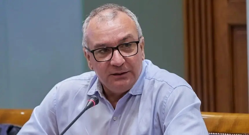 Luis Campos, portavoz parlamentario de Nueva Canarias.