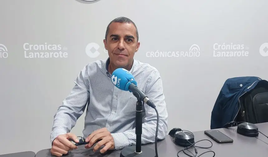 José Montelongo en Crónicas Radio.