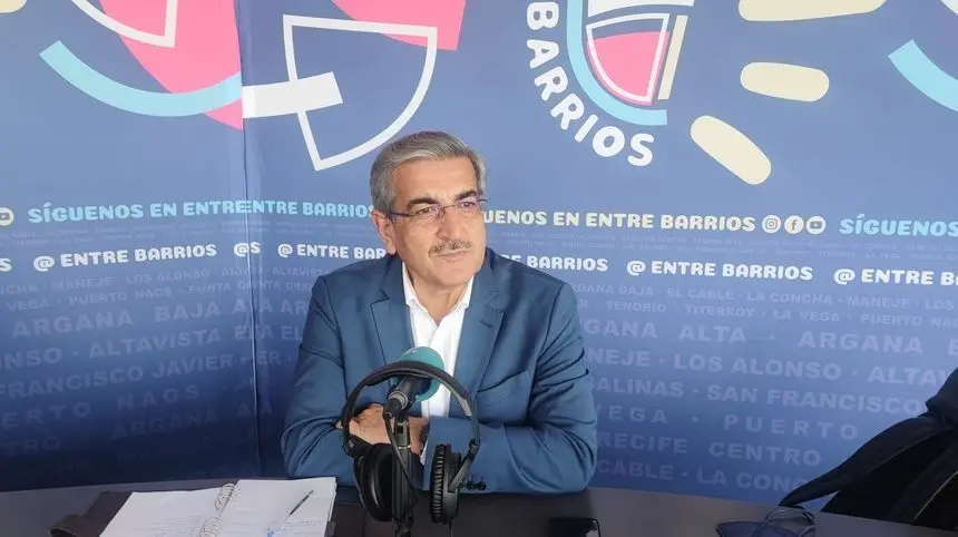 Román Rodríguez en Crónicas Radio.