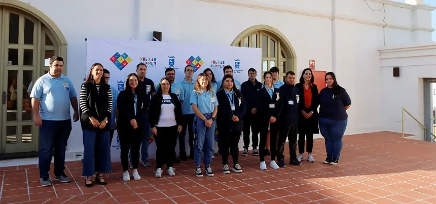 Presentación del PFAE La Web de Tías II