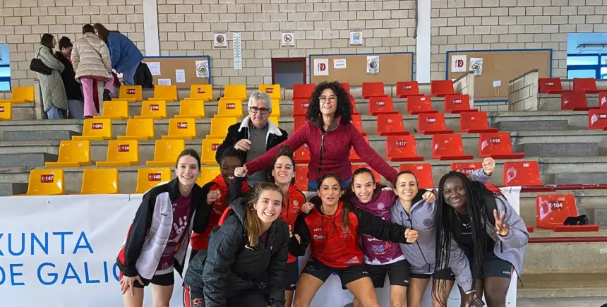 Jugadoras del Magec Tías celebrando la victoria.