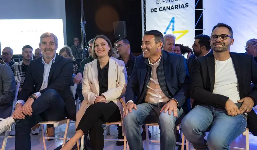 Clavijo, Migdalia Machín, Oswaldo Betancort y Echedey Eugenio la semana passada durante la presentación de sus candidaturas.