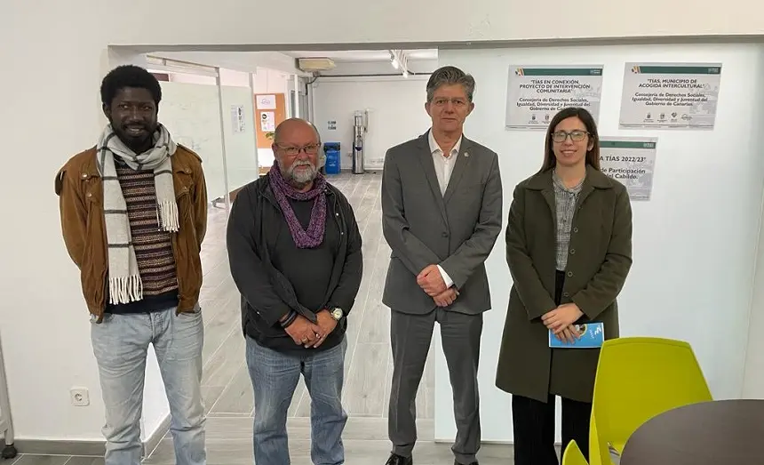 Visita de del decano del Colegio de Abogados de Lanzarote, Carlos Viña, y la abogada Paloma Matassa..