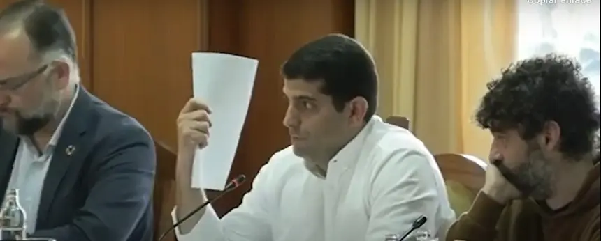 Benjamín Perdomo en el momento en el que CC dice que soltó una de sus múltiples mentiras sobre la situación de los Centros. 