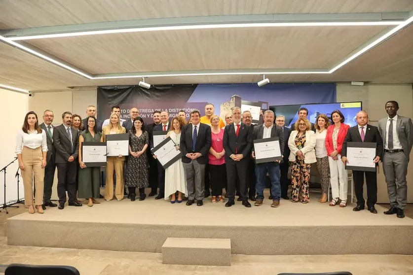 El Ministerio de Inclusión, Seguridad Social y Migraciones ha distinguido a las Áreas de Salud por la labor realizada en la asistencia a las personas migrantes y colectivos desfavorecidos.