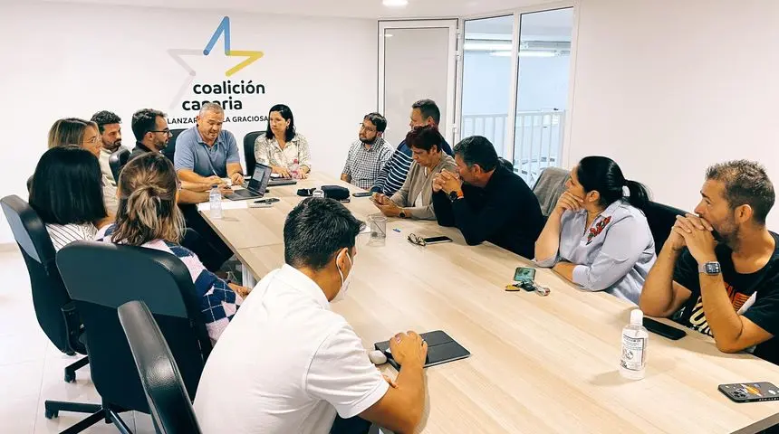 Imagen de una reunión del Comité Local de CC en Arrecife.