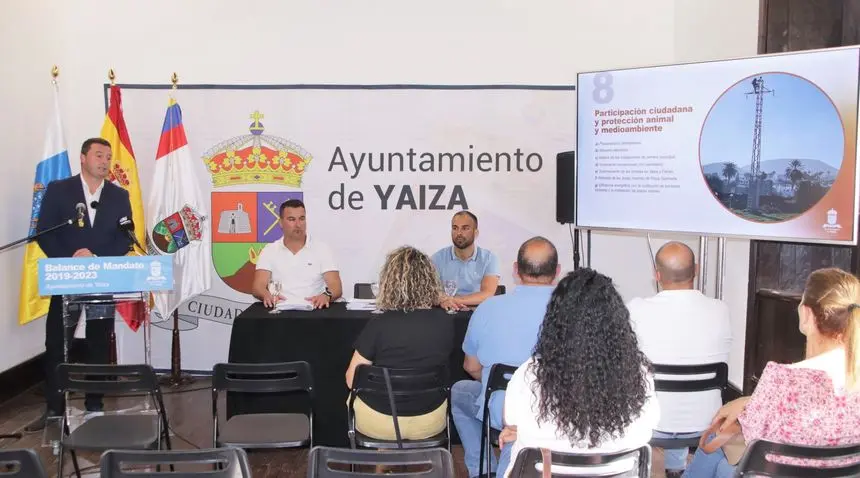 Imagen del alcalde y de sus compañeros del Gobierno de Yaiza en la presentación de este jueves