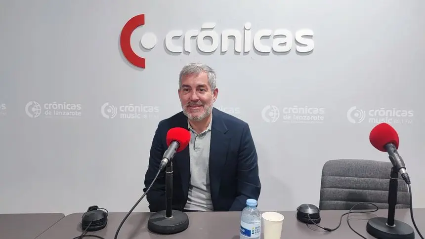 Fernando Clavijo en Crónicas Radio.