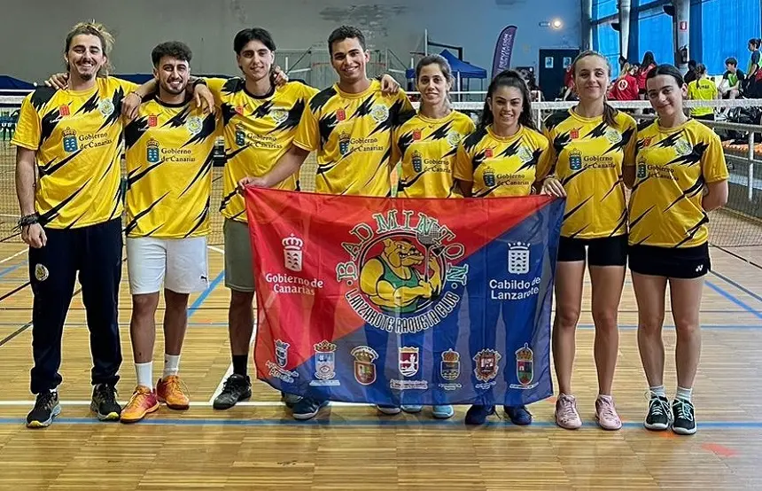 Representantes del Lanzarote Raqueta Club en Vigo.