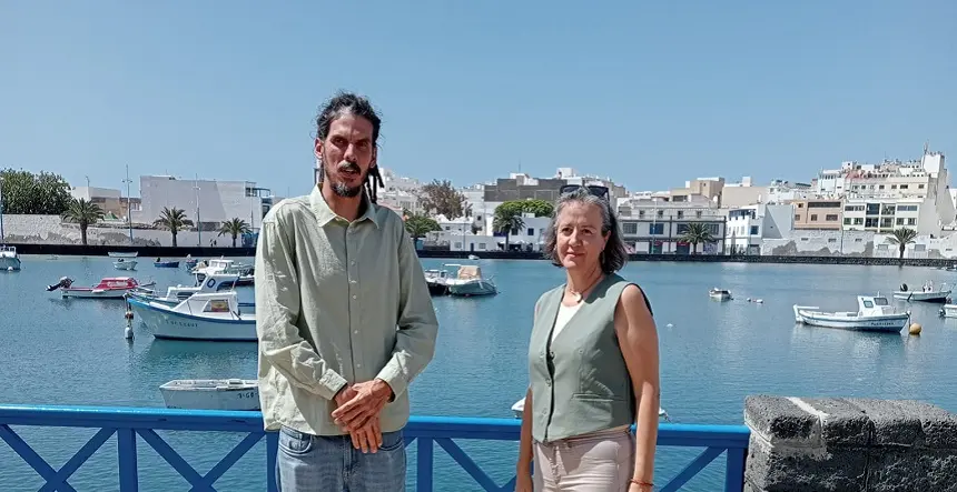 Alberto Rodríguez junto a Ester Gómez Brodsky.