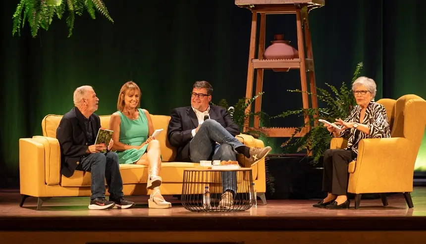 Presentación del libro ‘Que no quede en el olvido’ de Reyes Tabares.