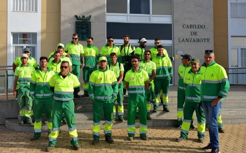 Trabajadores del servicio de márgenes de carreteras