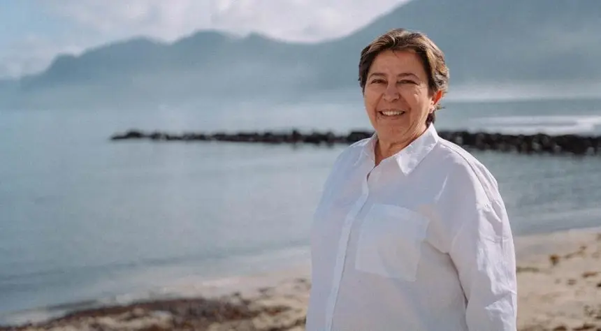 Rita Hernández.