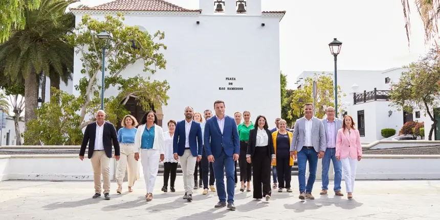 Componentes de UPY en la Plaza de los remedios.