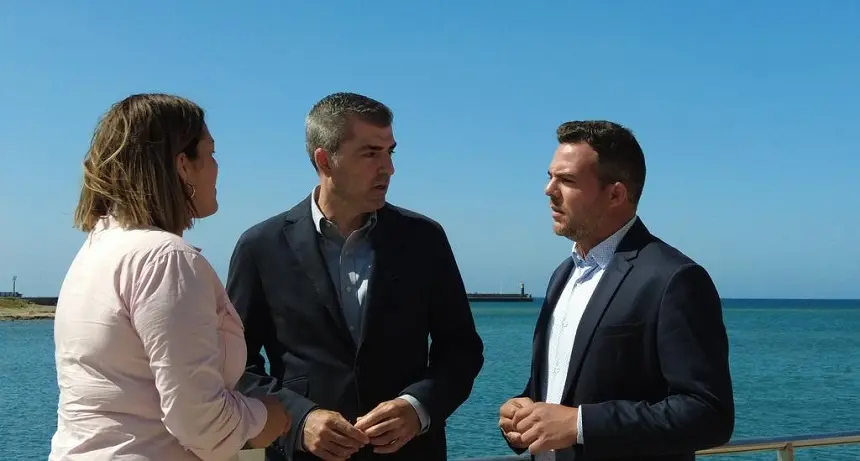 Manuel Dominguez junto a Astrid Pérez y Jacobo Medina.