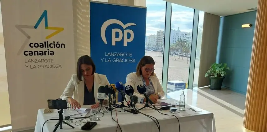 Firma del acuerdo de gobernabilidad entre CC y PP.