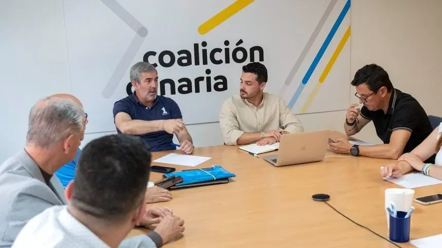 Imagen de una reunión de la cúpula de Coalición Canaria con Fernando Clavijo al frente