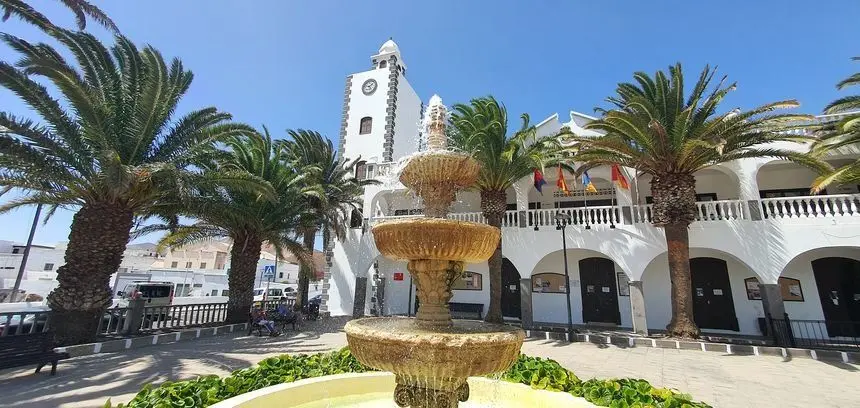 Imagen del Ayuntamiento de San Bartolomé.