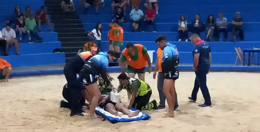 Imagen de uno de los momentos delicados que se puedan dar en una lucha.