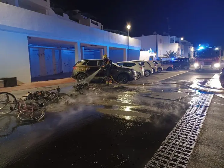 Incendio sofocado este lunes en Puerto del Carmen.