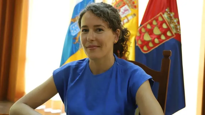 Ariagona González en el Pleno del Cabildo