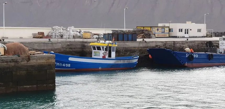 Puerto de Caleta de Sebo.