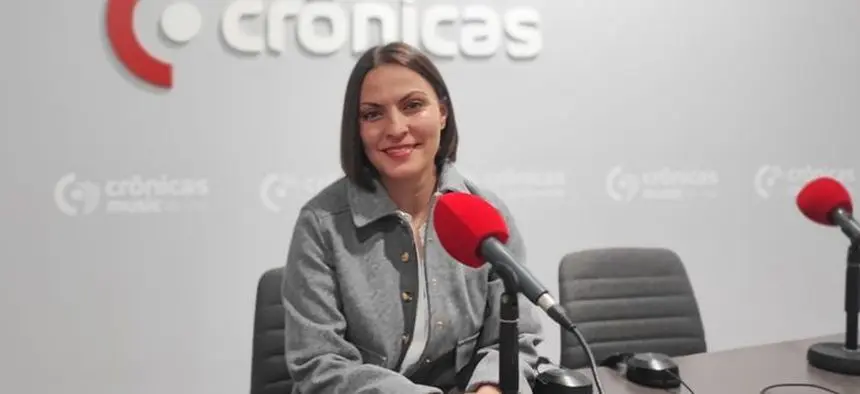 Migdalia Machín en Crónicas Radio.