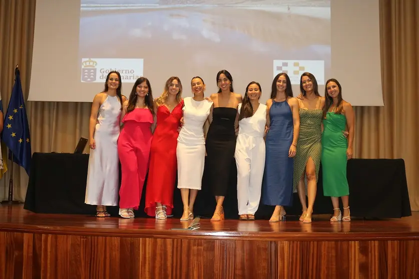 EIR de Enfermería homenajeadas durante el acto.