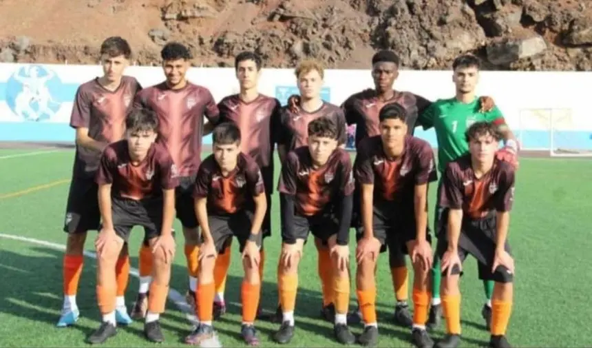 Imagen de los chicos que lograron el ascenso