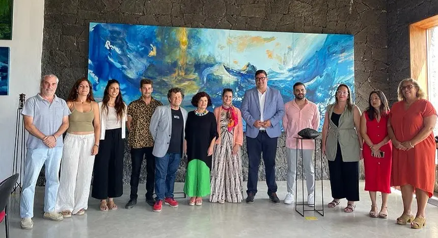 Equipo de Campus y autoridades.