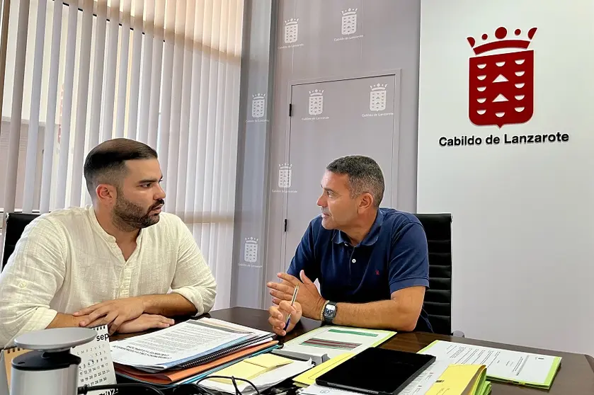 OSWALDO BETANCORT Y JESÚS MACHÍN TAVÍO 2