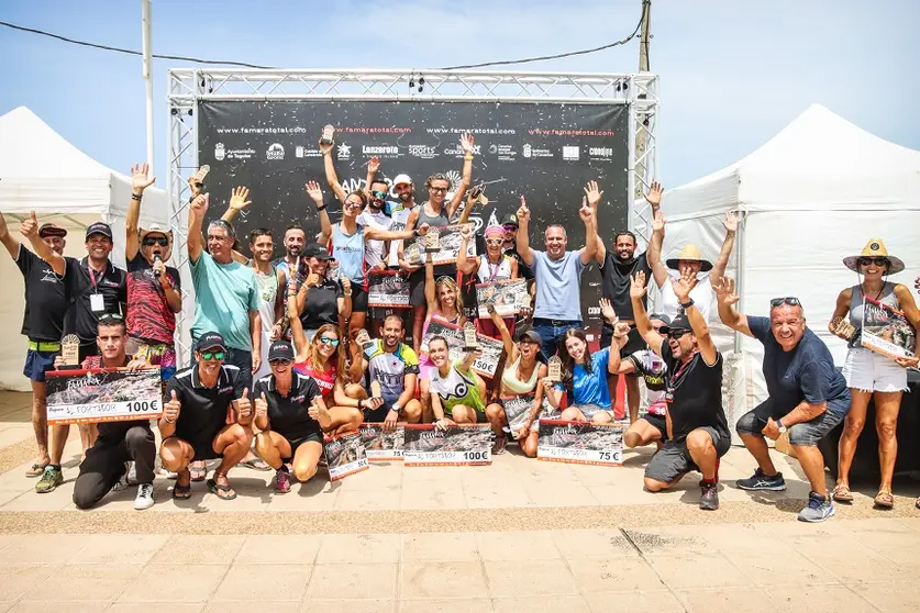 Imagen de los ganadores de la Famara Total.