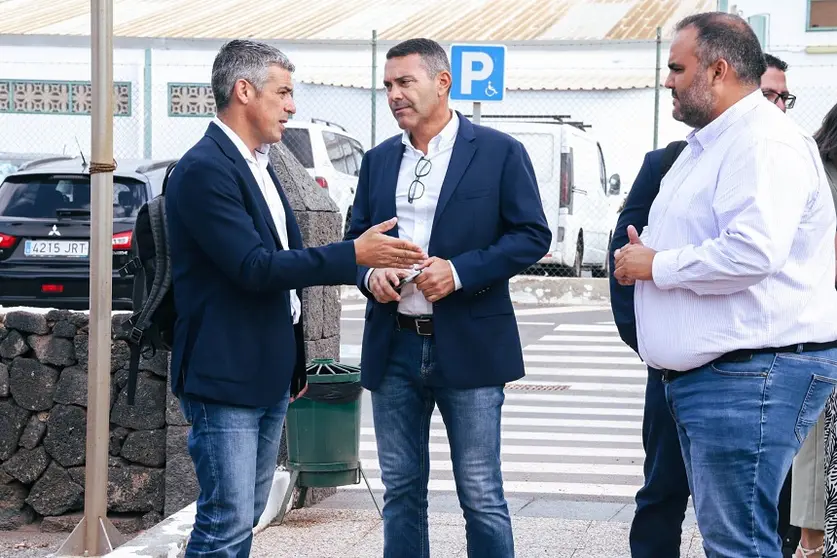 Reunión de Oswaldo Betancort con Narvay Quintero.