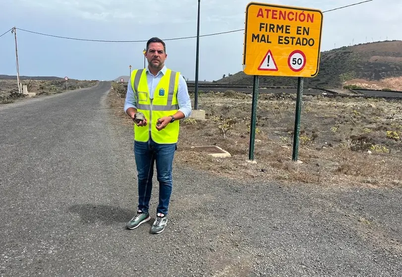El vicepresidente y consejero de Obras Públicas, Jacobo Medina