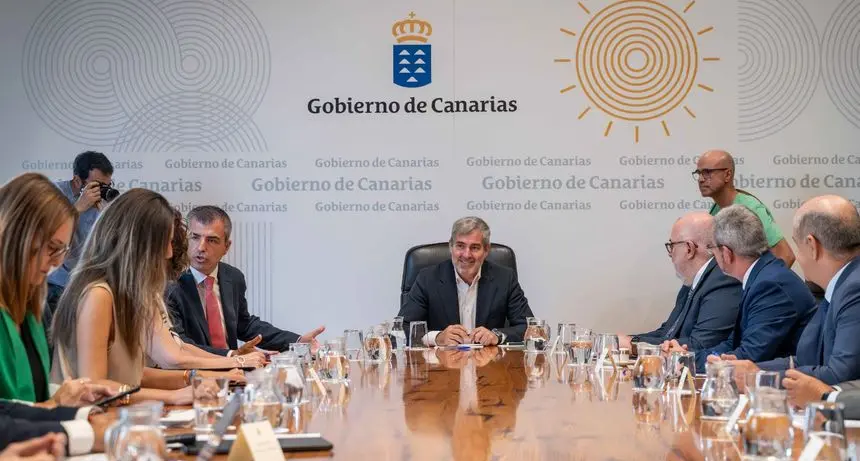 Fernando Clavijo presidiendo el encuentro económico este viernes.