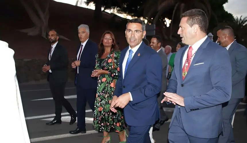 El presidente del Cabildo acompañó al alcalde de Yaiza durante el recorrido