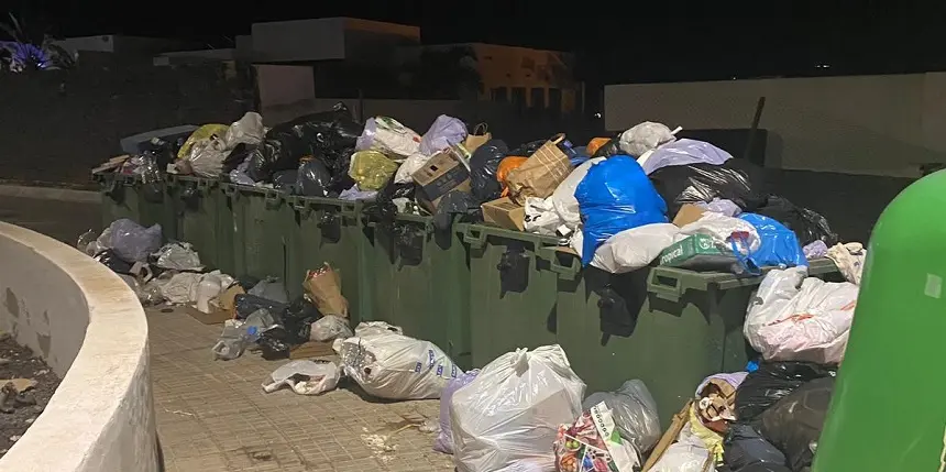 Vertidos de basura en Yaiza.