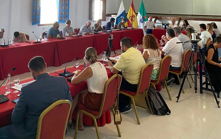 Imagen del pleno de La Graciosa.