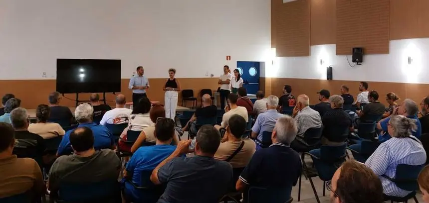 El alcalde de Arrecife y la concejal de Deportes en un acto del Ayuntamiento.