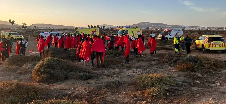 LLEGADA INMIGRANTES A LANZAROTE 1