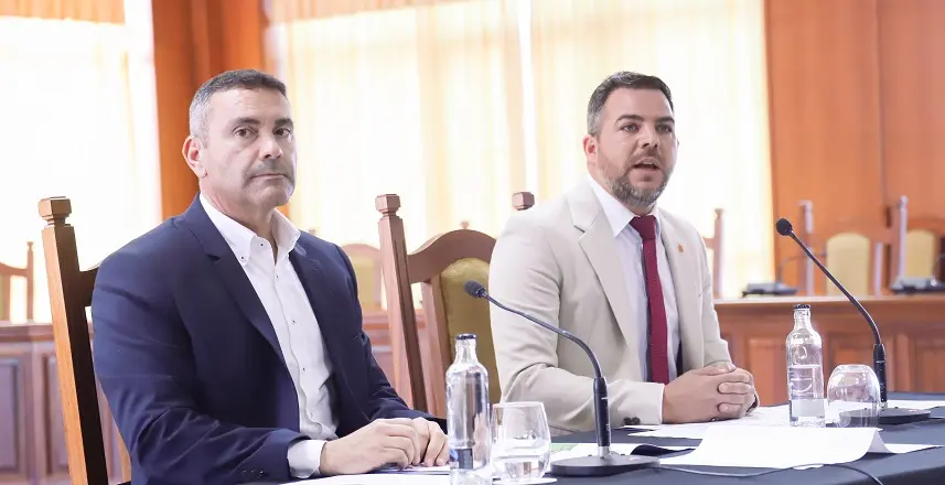 El presidente y el vicepresidente en la rueda de prensa