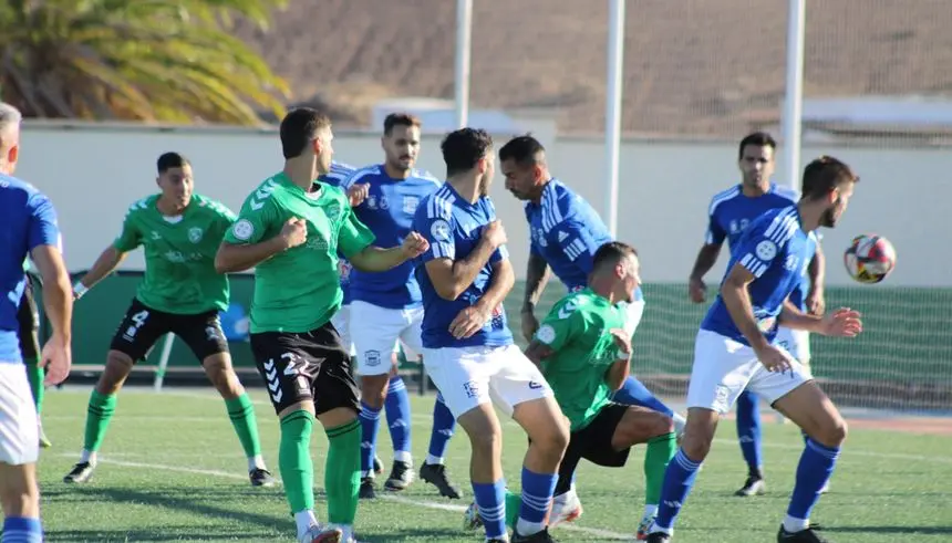Momento del lance entre los dos equipos