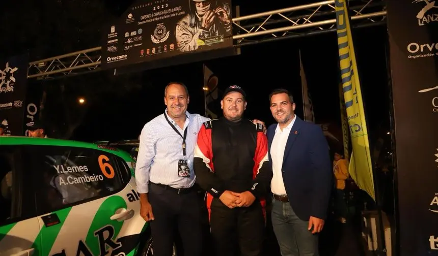 Yeray Lemes con el vicepresidente del Cabildo y el consejero de Deportes
