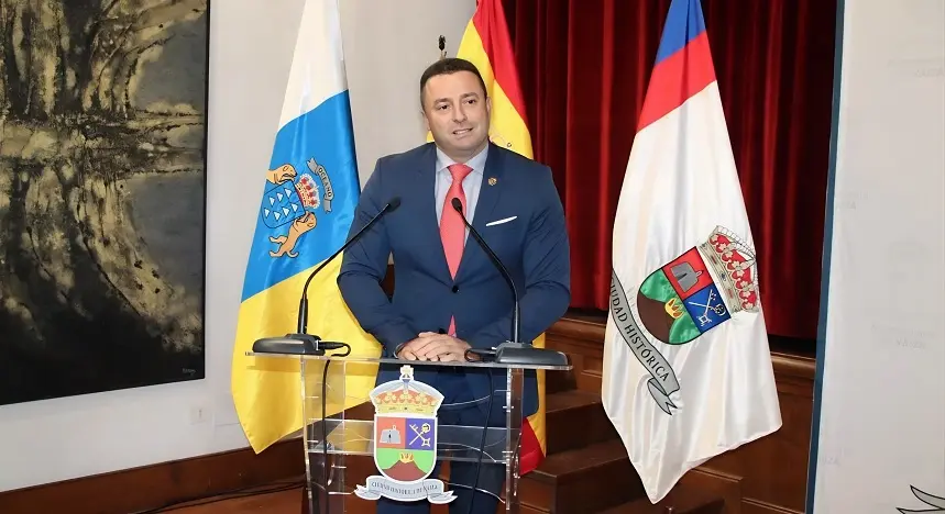 Óscar Noda en la Casa de la Cultura de Yaiza