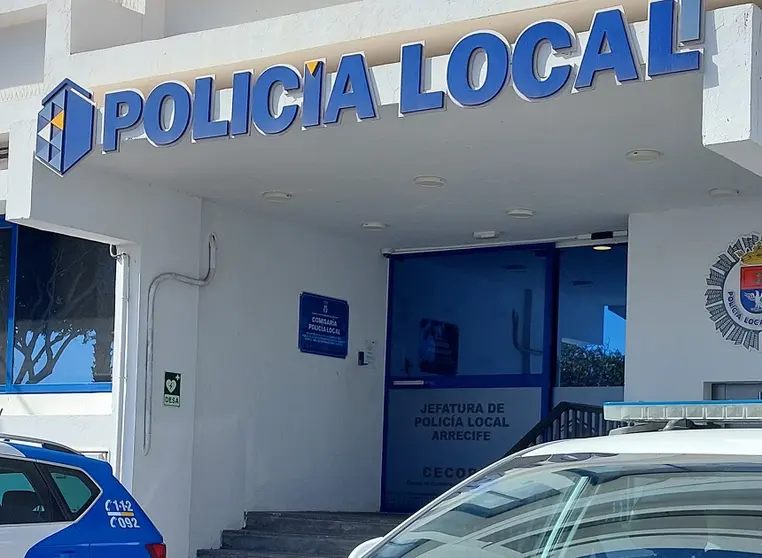 Imagen del exterior de la sede la Policía Local de Arrecife