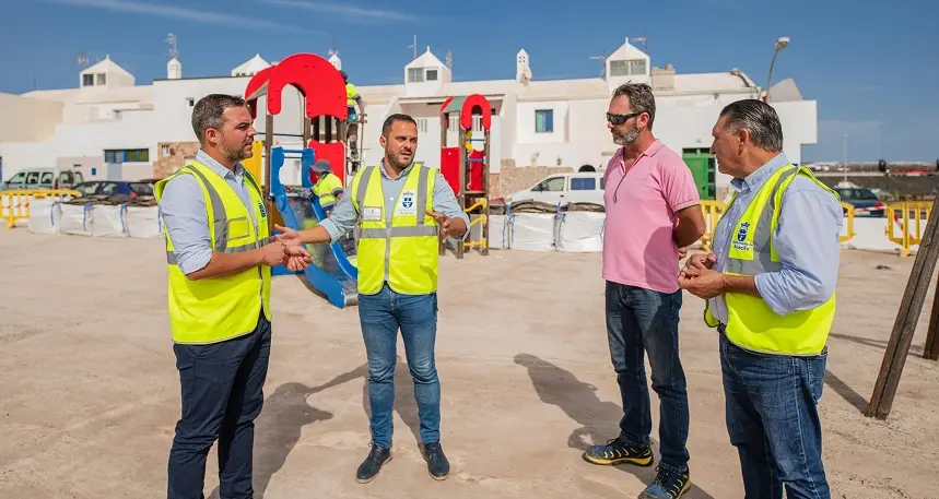 Arrecife inicia las obras para la renovación total de todos los parques infantiles
